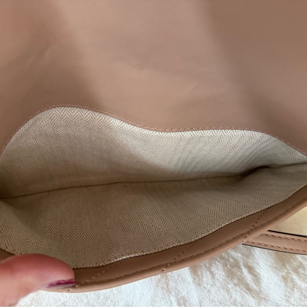 Tory Burch Kira Tan Quilted Shoulder Bag Clutch - Picture 5 of 8